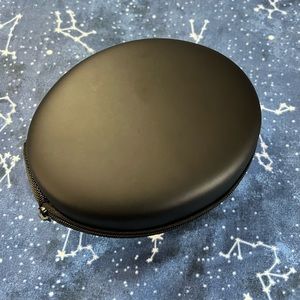 💜Black Headphone Case